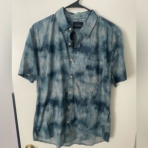 Lucky Brand L Short Sleeve Button down